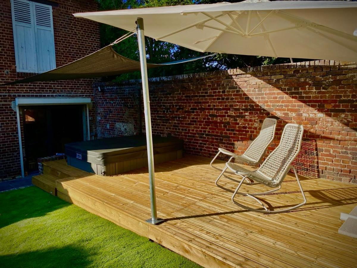 Le Garden & Spa Compiègne Buitenkant foto