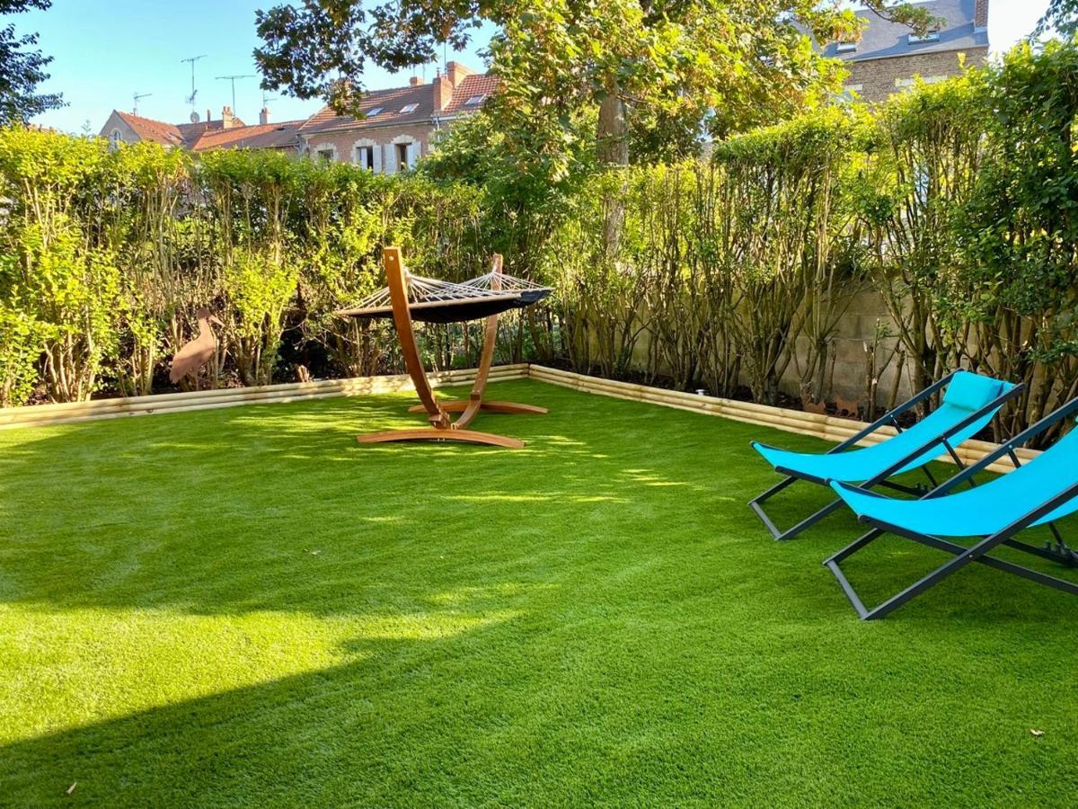 Le Garden & Spa Compiègne Buitenkant foto