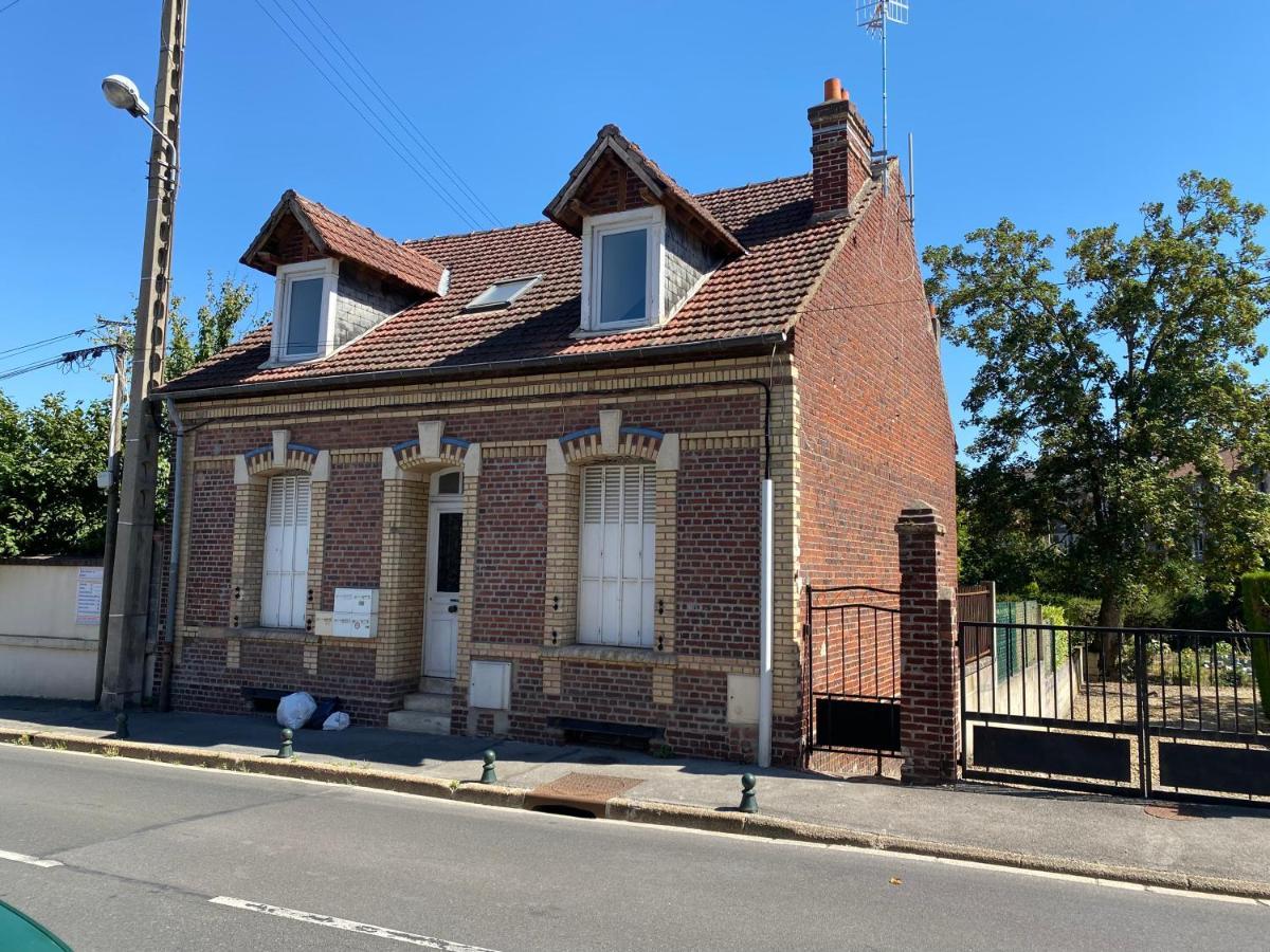 Le Garden & Spa Compiègne Buitenkant foto
